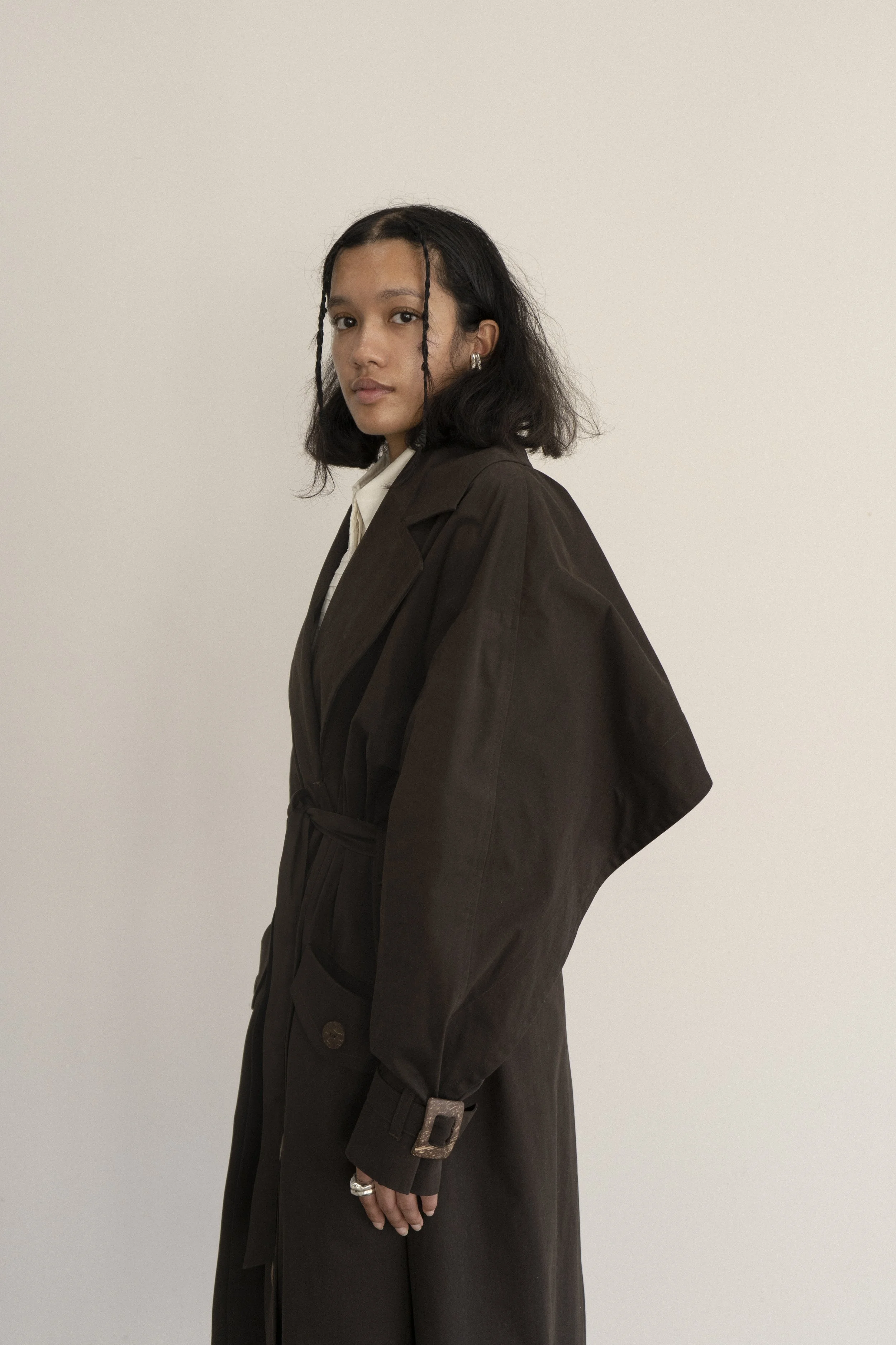 VISHENKA CHOCOLATE COTTON TRENCH — K M by L A N G E